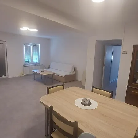 Πανσιόν Sobe Vasilic 3*